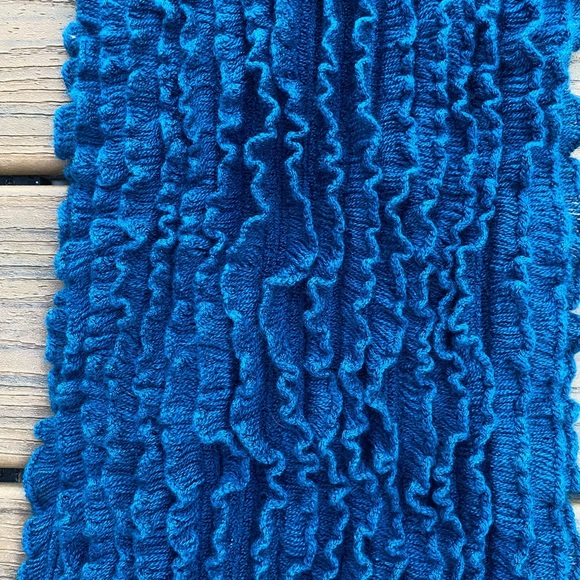 Teal ruffled scarf. Super soft! - Picture 2 of 7